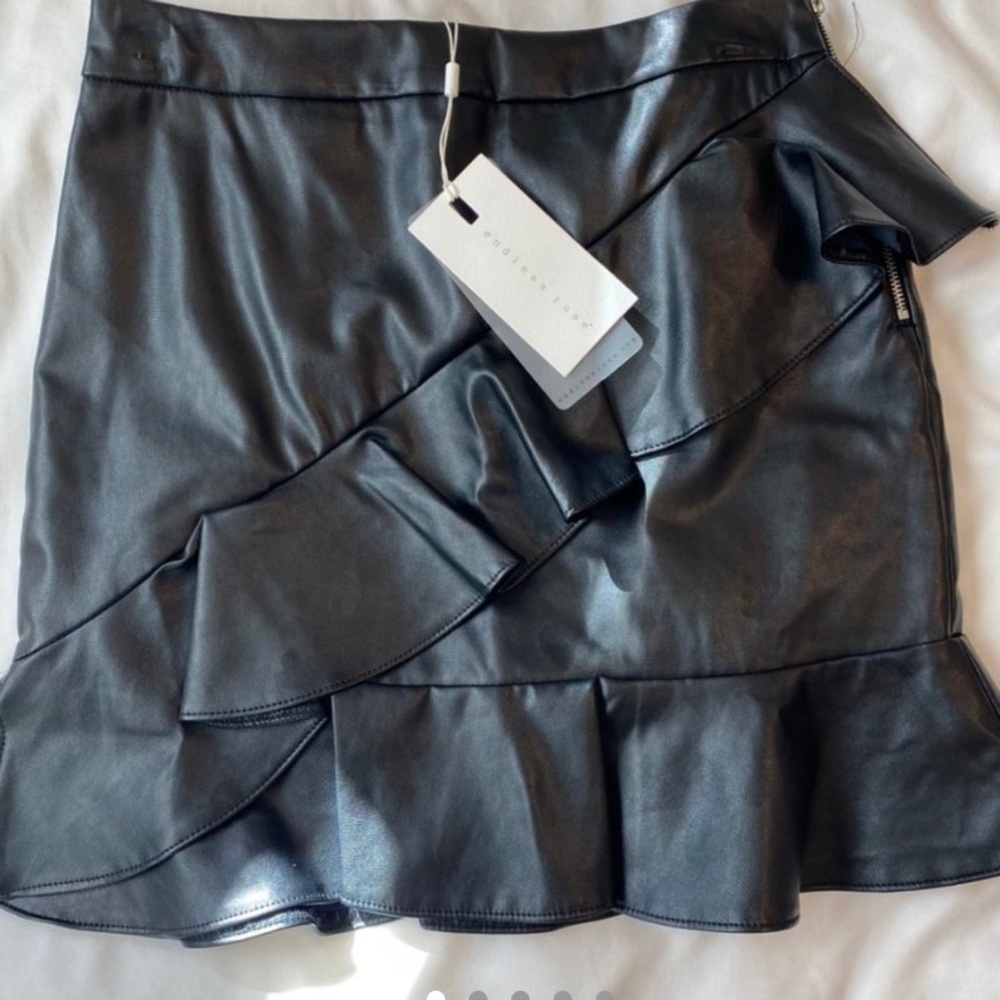NWT ENDLESS ROSE FAUX LEATHER MINI SKIRT